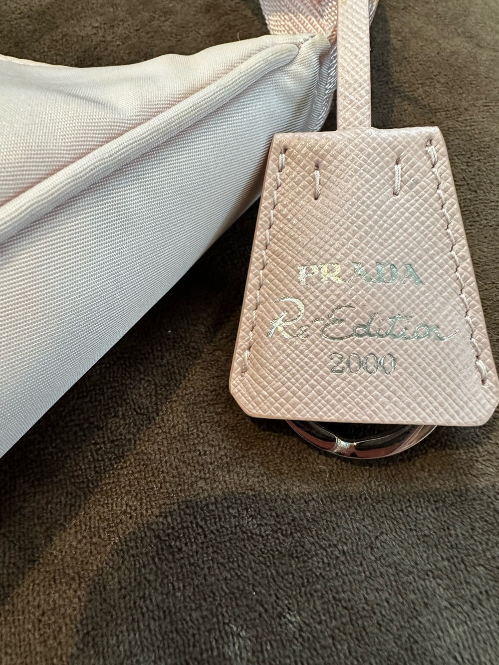 Prada - small, pink handbag - Picture 5 of 8